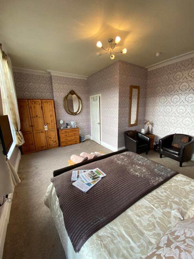 Bed and Breakfast The Fairmile Lytham St Annes Exterior foto