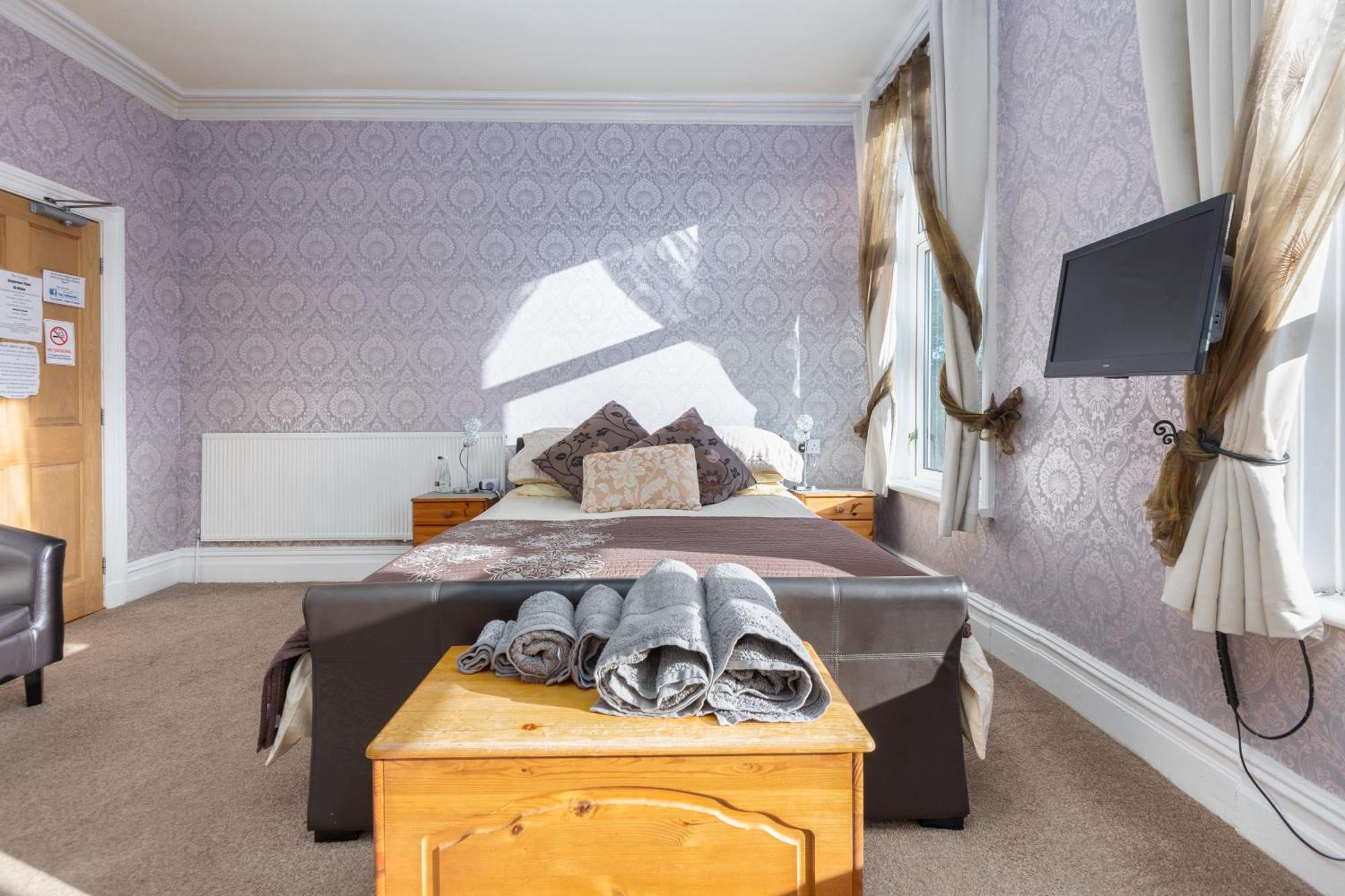 Bed and Breakfast The Fairmile Lytham St Annes Exterior foto