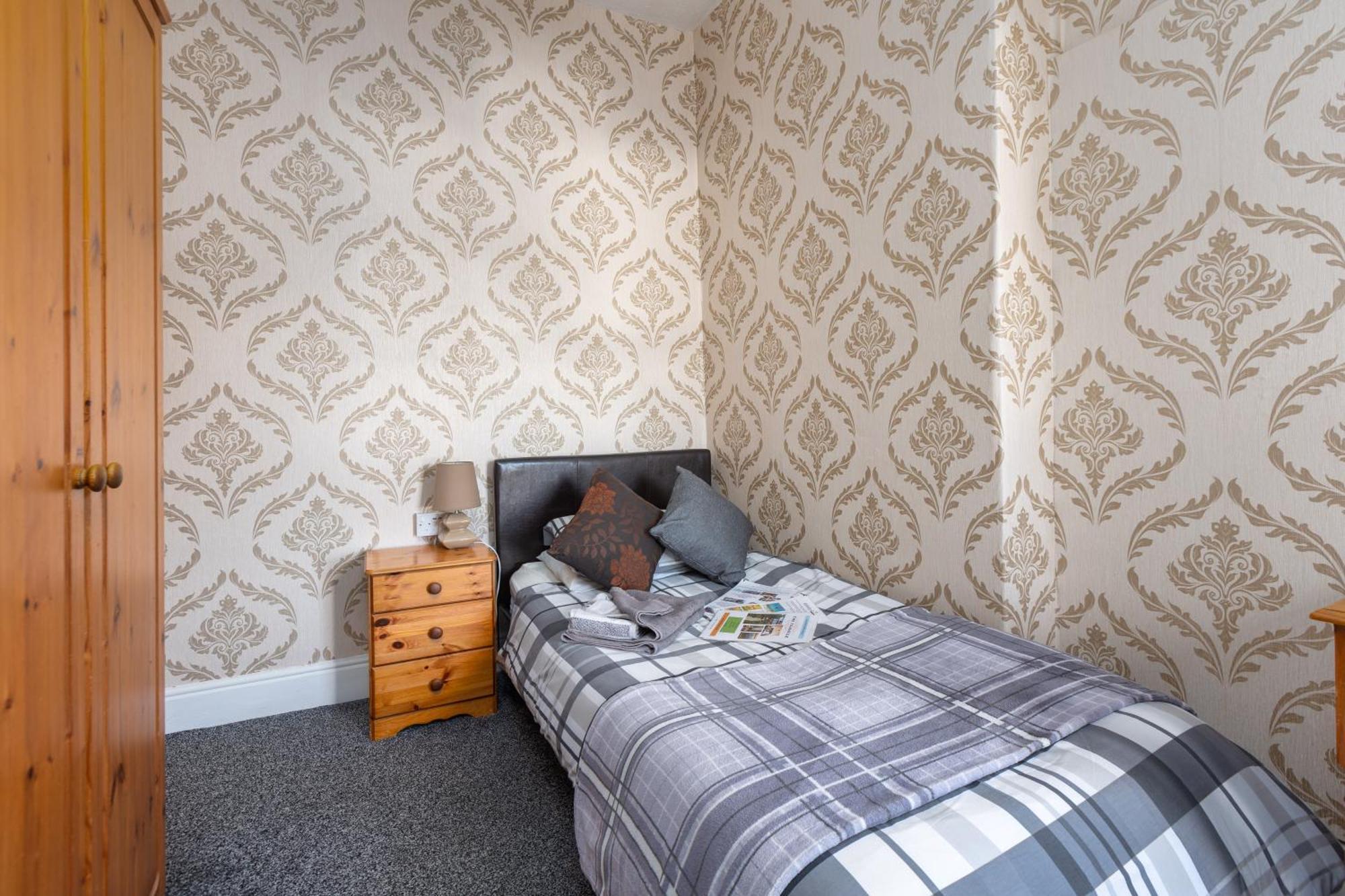 Bed and Breakfast The Fairmile Lytham St Annes Exterior foto