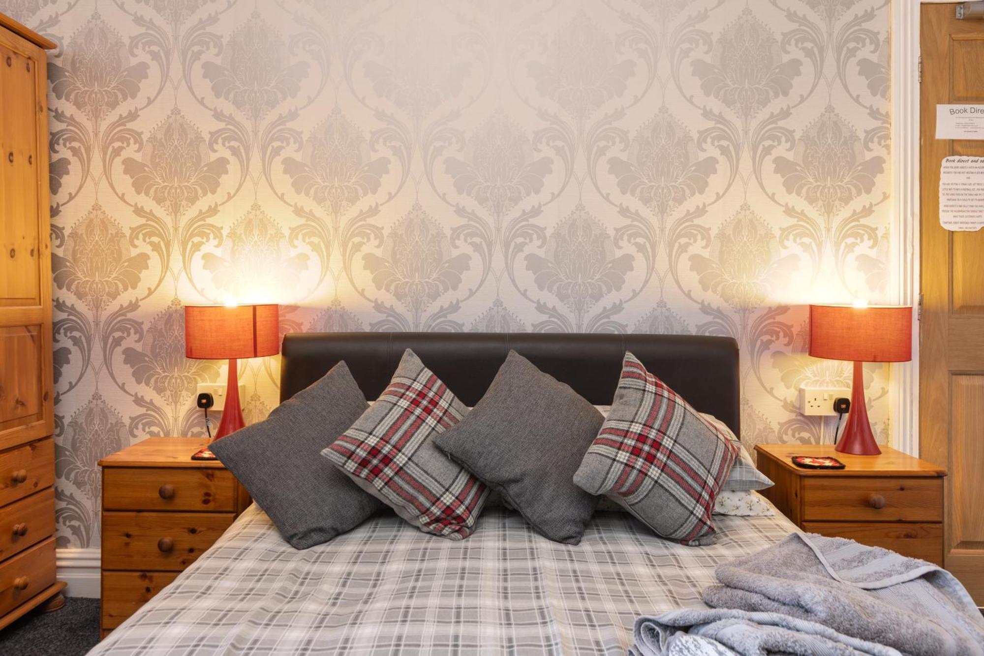 Bed and Breakfast The Fairmile Lytham St Annes Exterior foto